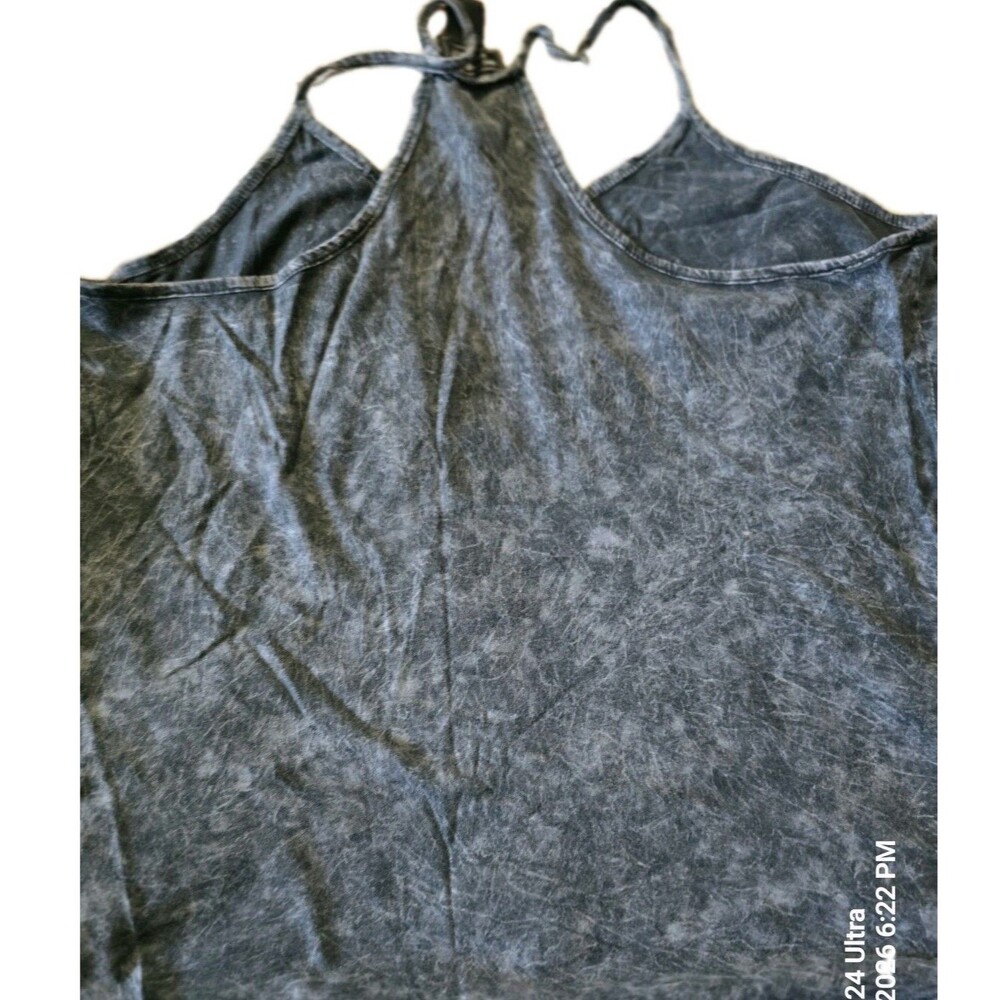 Midnight Hour Women’s Gray Acid Wash Butterfly Floral Graphic Tank Top 2XL Plus - Picture 3 of 3